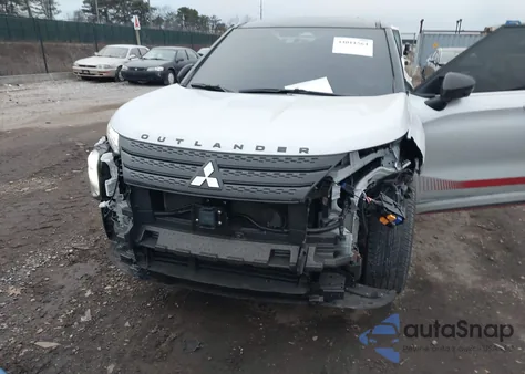2024 Mitsubishi Outlander Se Ralliart S-Awc z USA, uszkodzony, nr VIN JA4J4VA8XRZ086673
